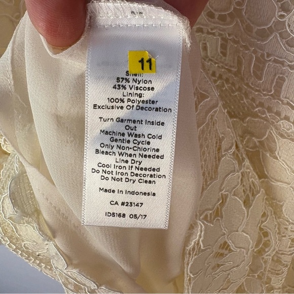 Talbots Cream Victorian Scallop Lace Blouse with Bow - Picture 7 of 8